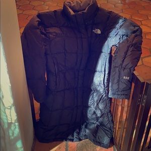 Women’s long puffy jacket NORTH FACE!!